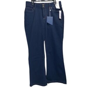 Adrienne Vittadini women Jean pants.
